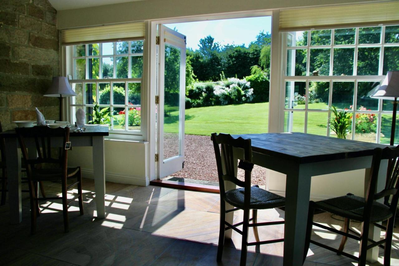 Thistleyhaugh Farmhouse Longhorsley Exterior photo